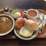 進々堂 - カレーセット、ミルクティー