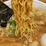 旭川味噌ラーメン ばんから - 麺の感じ