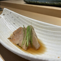 鮨 権左衛門 - あん肝うま煮。