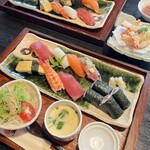 Sushi Izakaya Nakayadori - 