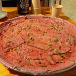 ビストロ炭焼肉酒場 チキンレッグ - ランチローストビーフ定食200g 1300円(税込)