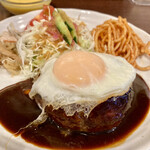 讃岐キッチン エスポワール - ハンバーグランチ目玉焼きトッピング