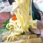 俺のラーメン あっぱれ屋 - 自家製平打ち麺