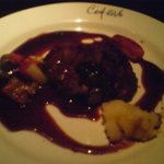 AMBRE - 黒毛和牛ヒレ肉の網焼ステーキ　トリュフ入り赤ワインソース