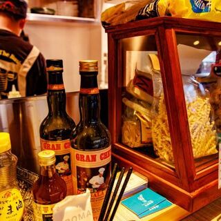 イタリアのバール風の店内　ラフにお洒落にカジュアルに