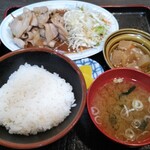 ポンポ子 - 焼肉定食（ごはん少な目）¥850