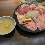 本格焼肉・韓国家庭料理 食辛房 - 洗いダレレモンカルビ(半額キャンペーン)￥849