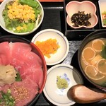 炉端焼き 鷹島本まぐろ 魚然 - 限定！鷹島本マグロ丼