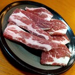 炭火焼肉 三千里 - 料理写真:カルビ　600円