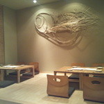 孝虎 - 落ち着いた店内