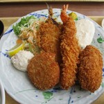 築地食堂 源ちゃん - 魚河岸フライ