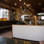 馬力軒 - ゆったりとした店内です