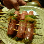 焼鳥いなかもん - ニンニクの芽のバーコン巻き