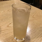 丸万焼鳥 - 日向夏サワー