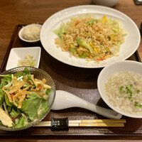礼華 - 蟹肉とレタスのチャーハンのランチセット