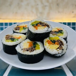 There is also a variety of a la carte menus such as ``Bulgogi Kimbap'' made with fresh meat.