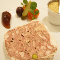 レザンファン ギャテ - 長期熟成をかけた定番の田舎風テリーヌ～レザンファン ギャテのスペシャリテ～
                