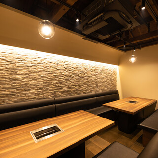 焼肉ホルモン 新井屋 にかい_2