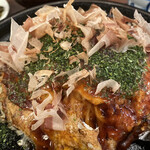 Hiroshima Fuu Okonomiyaki Aoba - 熱々の広島風お好み焼き。