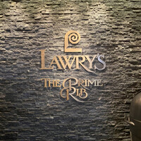 ロウリーズ・ザ・プライムリブ 恵比寿ガーデンプレイス店 - 