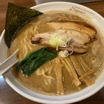 らーめんNageyari - ラーメン大盛950円。チャーシュー2枚乗ってて嬉しい。メンマもたっぷり。