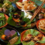 山ごぼう - カゴ盛りの前菜たち。どれも独創的でおいしい！