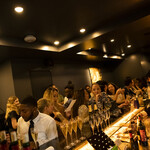 R1 TOKYO Bar&Restaurant - 