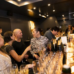R1 TOKYO Bar&Restaurant - 
