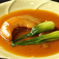 特大フカヒレの姿煮込み