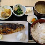 Kunidaya - さばの塩焼定食 900円 大盛無料 さらにお代わり50円