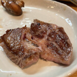 札幌成吉思汗 しろくま - 生ラム 赤身肉の旨味がしっかり味わえる。