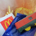 McDonald's - チーズバーガーハッピーセット\350(クーポン使用)