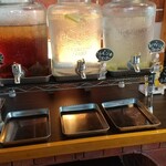 フレンチラーメンの店 MATOYA - 三種類のフレーバーウオーターは飲み放題