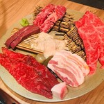 Yakinikunamonakimeitenheittounyuukonichimaiuriyakiniku - 