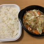 Hotto Motto - 肉野菜炒め弁当