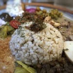 咖喱時々珈琲 ナミヒラ - ◆ライスは少な目にして頂きました。 上には「青唐辛子の何とか」、お好みで混ぜながらお召し上がりくださいとの説明がありました。