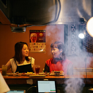 焼き師の匠の技やライブ感を楽しみながら。