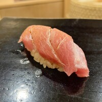 日本橋蛎殻町 すぎた - 大トロ握り
