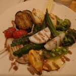 ボッチーノ - 温野菜のアンチョビソースがけ(*´・ω-)b