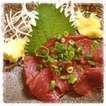 和洋創作厨房ビズ - 久しぶりのBIZで
      
      馬刺し〜
      
      