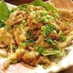 和洋創作厨房ビズ - 鶏せせりのガーリックソルト