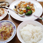 Tenka Chaya - 酢豚定食(800円)+白菜餃子(500円)