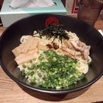 油ソバ専門店 山ト天 東京スクエアガーデン店 - 油そば大盛り（500+100円）