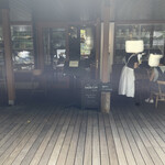 丸山珈琲  - こちらは隣のお店。サジロカフェ。インドカレー屋さんかな？吉祥寺の人気店らしい！知らなかった(；゜Д゜)…