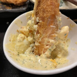 わ楽 - ②タマゴ感しっかりのタルタルソース　美味い！