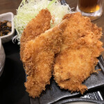 わ楽 - ②サーモンフライ、チキンカツ