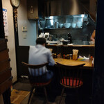 煮干し中華そば 一剣 - 店内も懐かしい