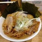 煮干し中華そば 一剣 - 味噌ラーメン、海苔追加