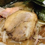 煮干し中華そば 一剣 - ホロホロのチャーシュー