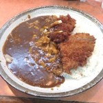 CoCo壱番屋 - 手仕込ヒレカツカレー。トッピングにチーズ、200g、6辛。
            
            何か今日は辛くなかったなぁ。チーズのせい⁇とび辛スパイスかけまくってやった‼
            でもやっぱり美味しい‼